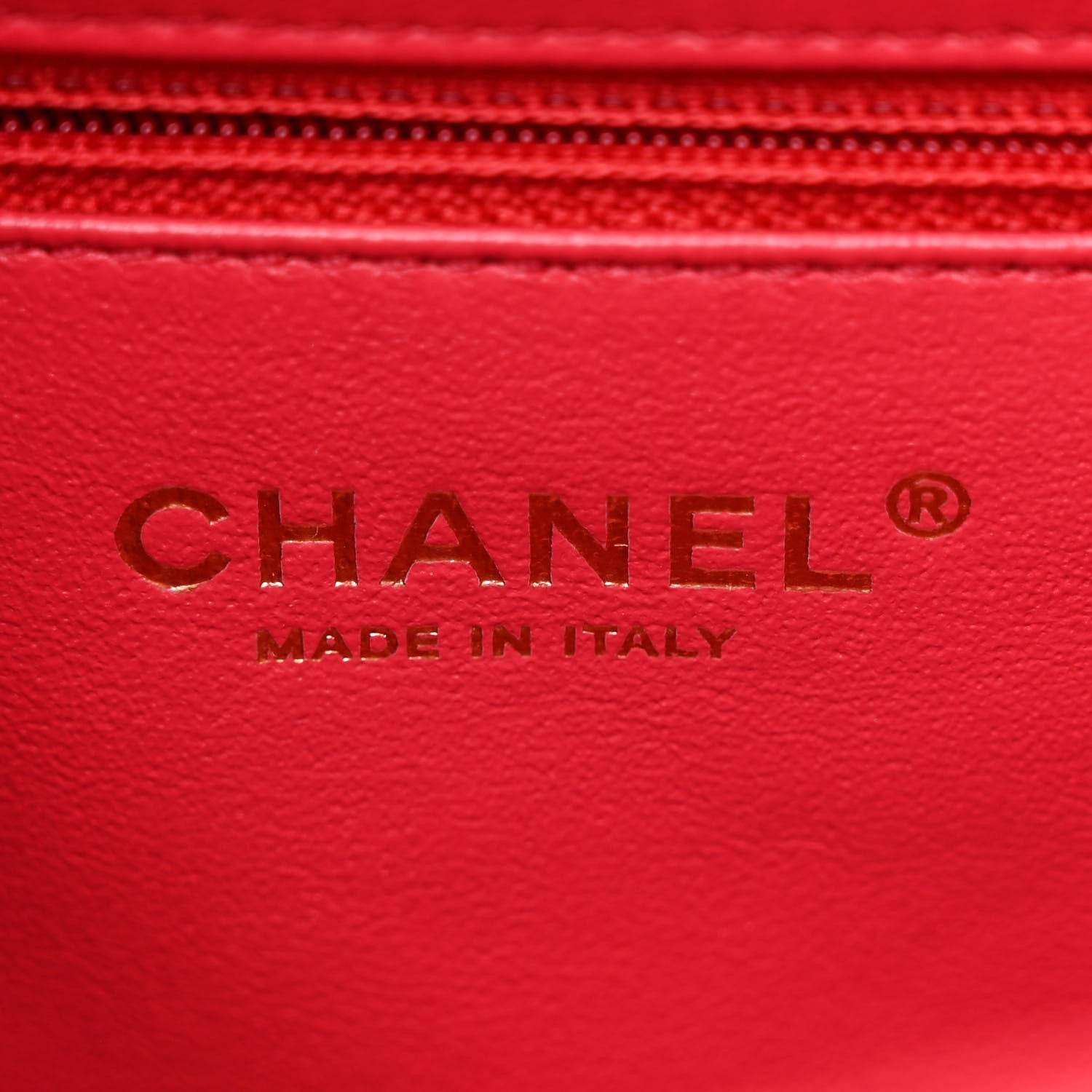 Caviar Quilted Medium Business Affinity Flap Red