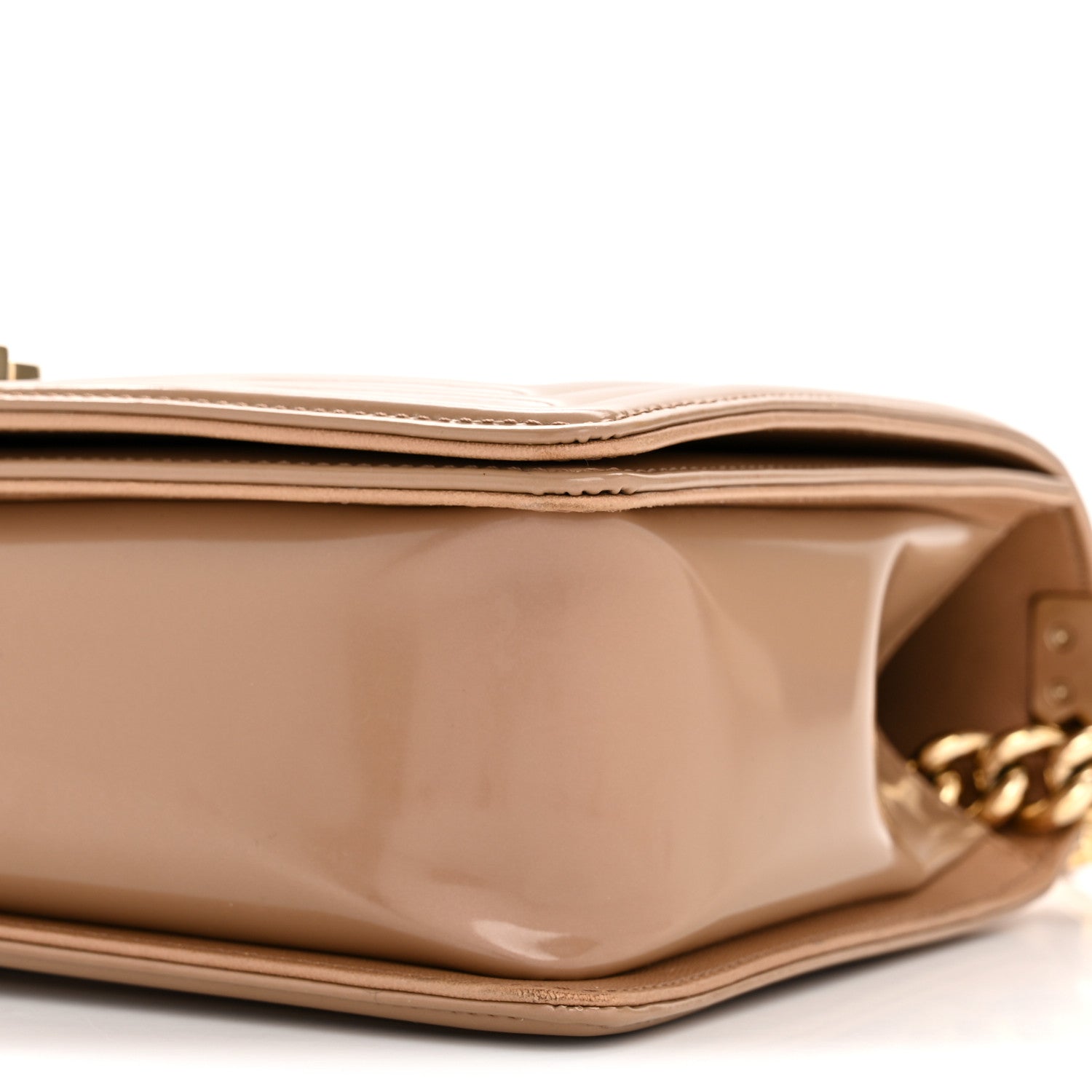 Iridescent Patent Calfskin New Medium Boy Flap Beige