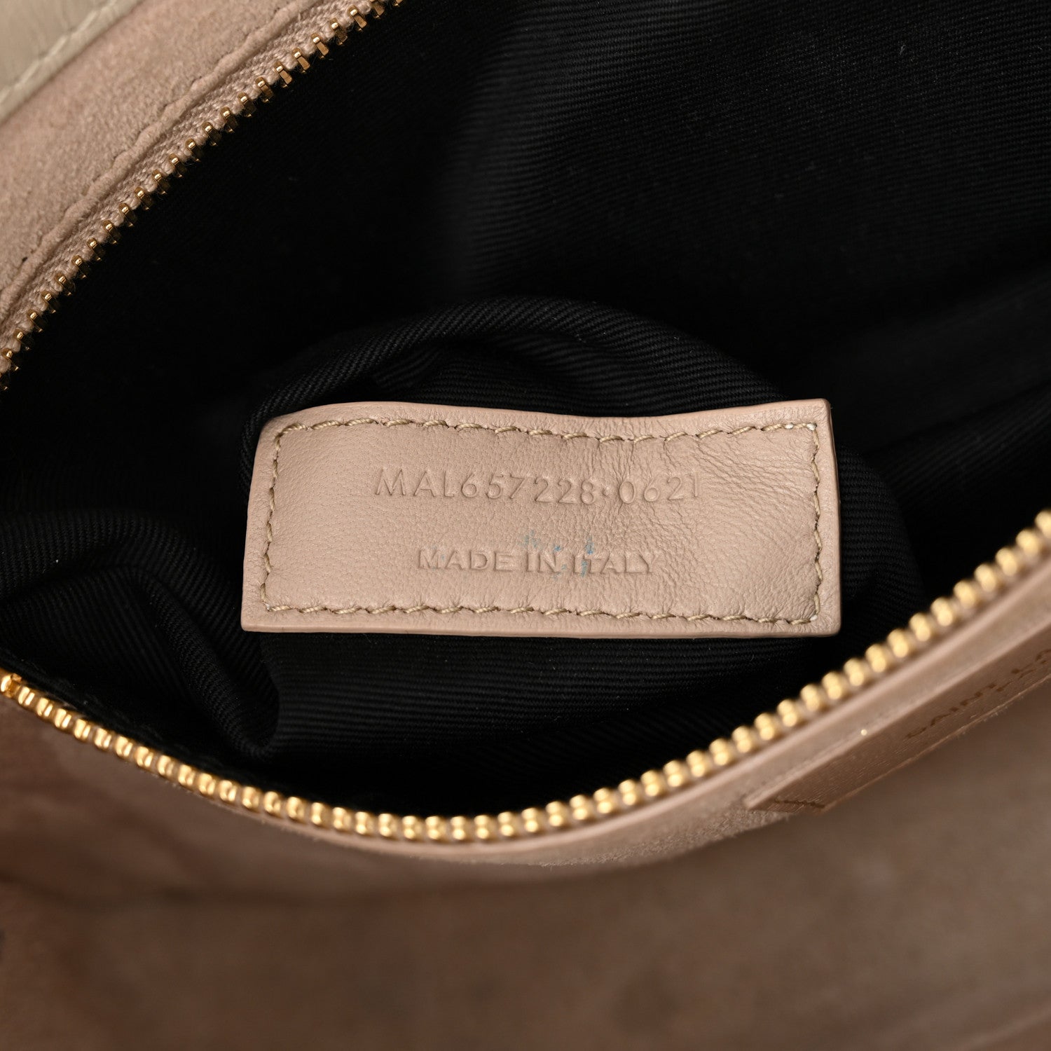 Smooth Calfskin Le 5 A 7 Hobo Crema Soft
