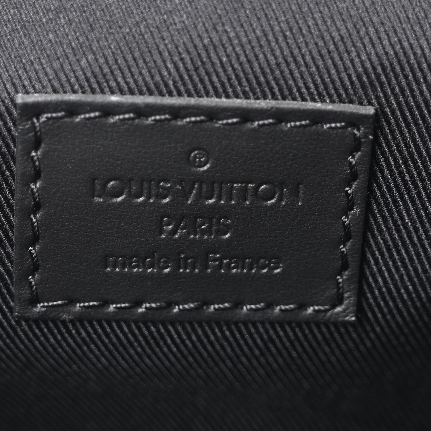 Taurillon Monogram Steamer Wearable Wallet Black