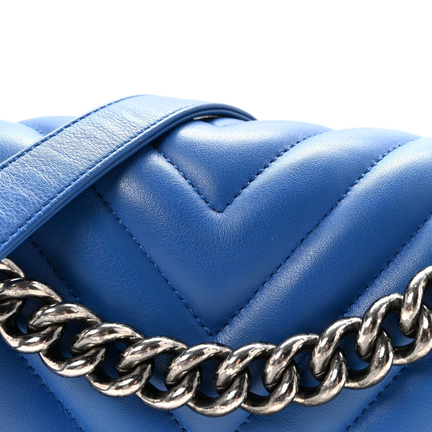 Lambskin Chevron Quilted Medium Boy Flap Bright Blue