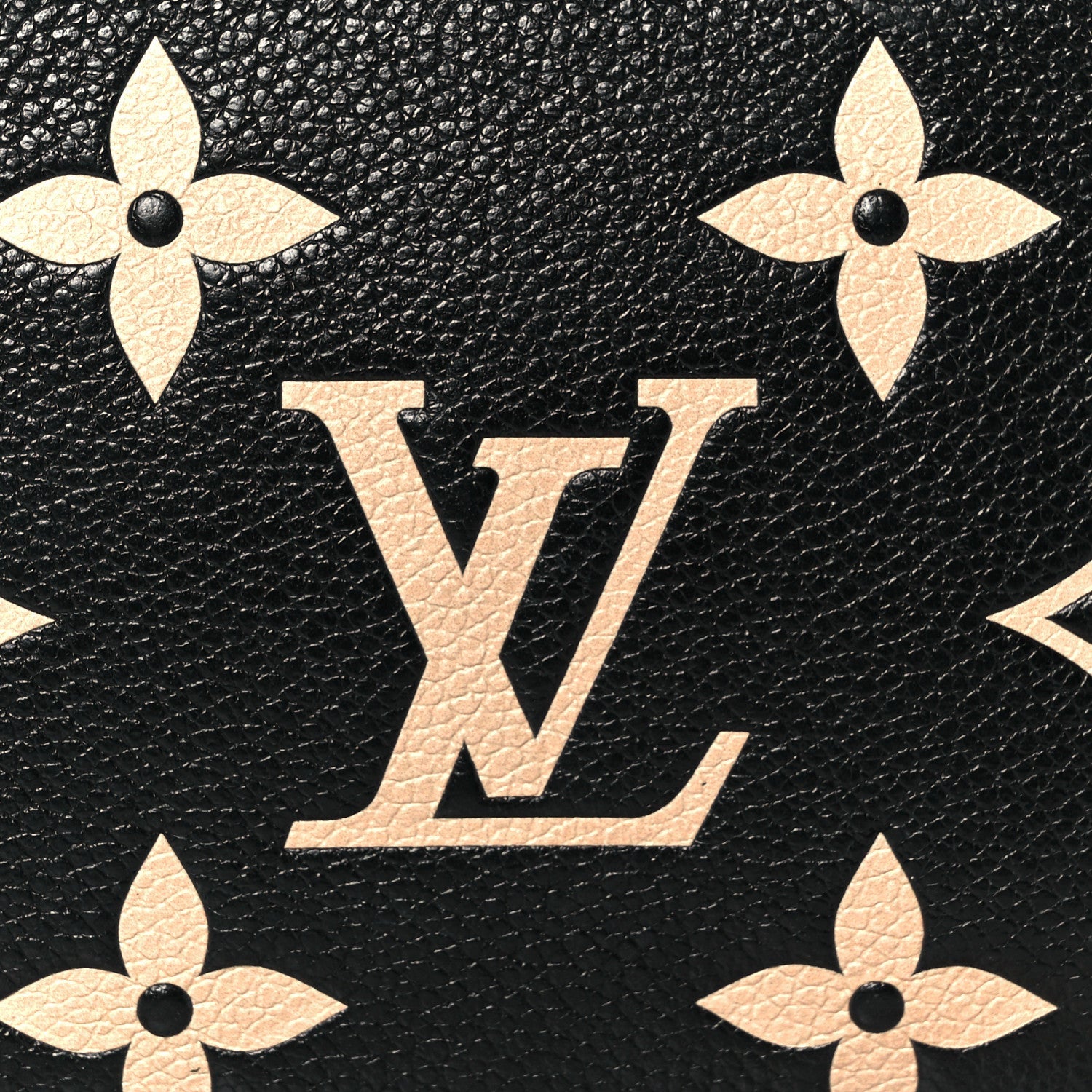 Empreinte Monogram Giant Mini Pochette Accessories Black