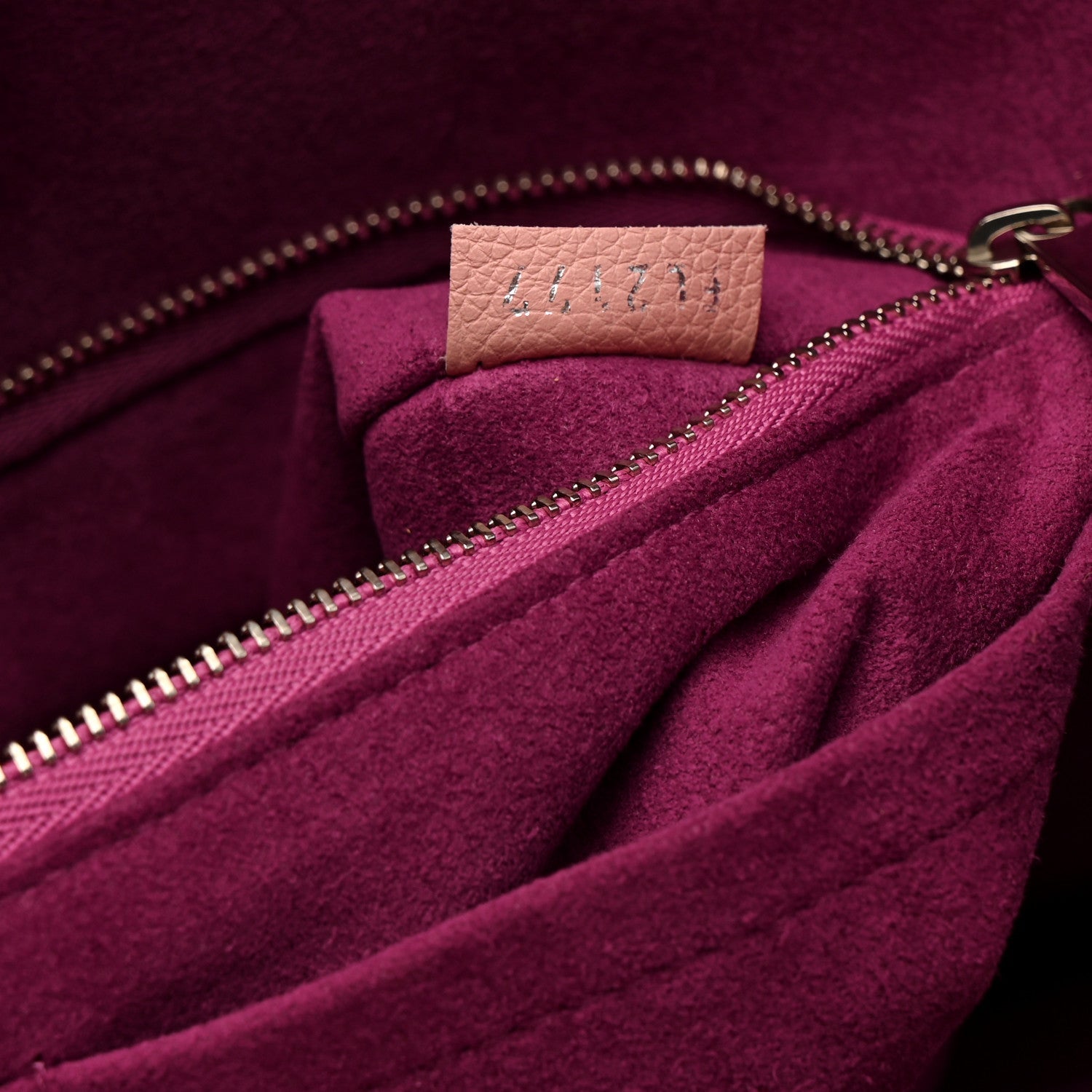 Calfskin Perforated Lockme Cabas Rose Poudre Creme