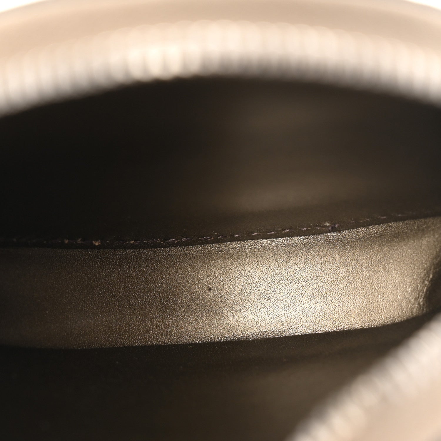 Metallic Pebbled Calfskin Round Coin Purse Sasso