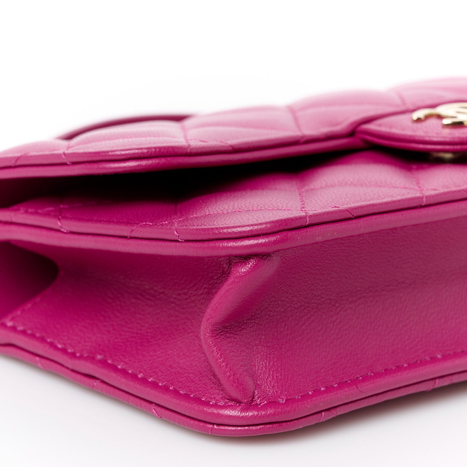 Lambskin Quilted Flap Phone Holder With Chain Fuchsia