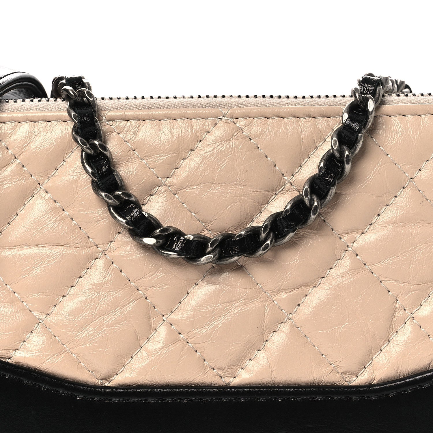 Aged Calfskin Quilted Small Gabrielle Clutch With Chain Beige Black