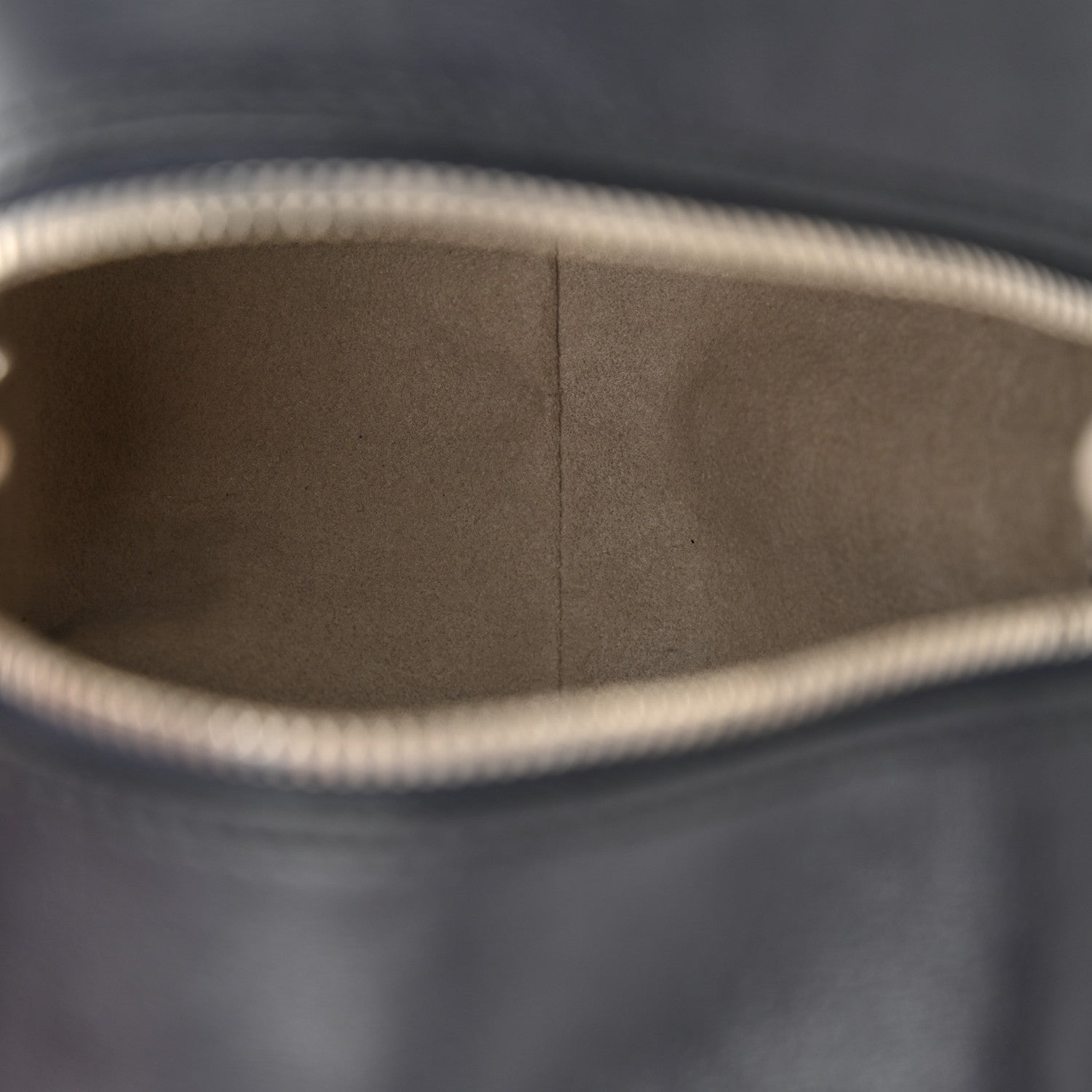 Transformed Canvas Time Trunk Square Bag