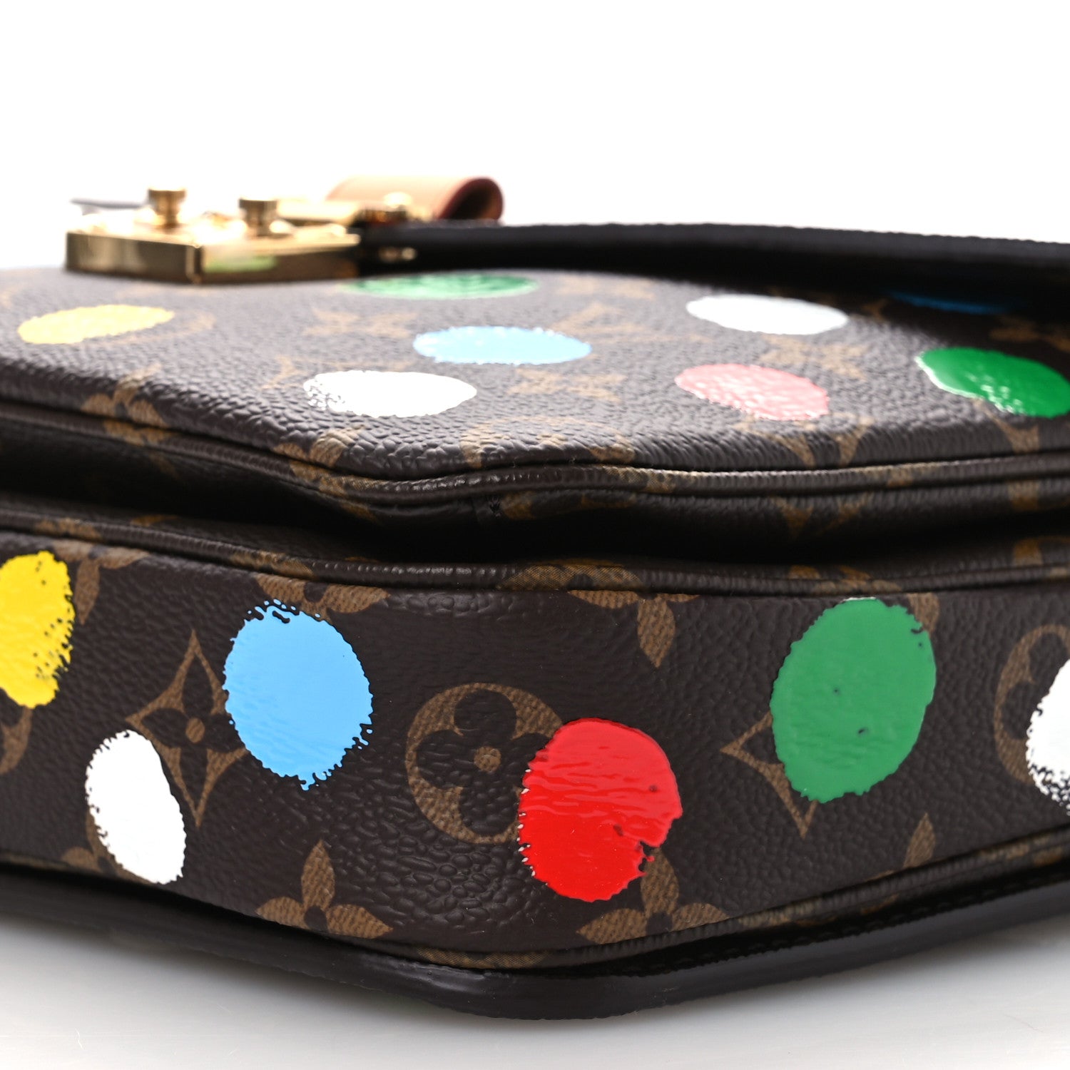 LV x YK Monogram Painted Dots Pochette Métis