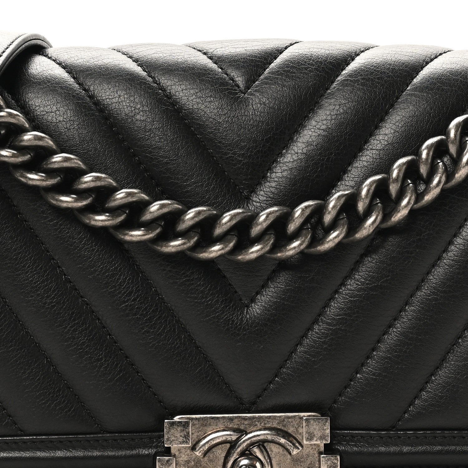 Calfskin Chevron Quilted Medium Boy Flap Black