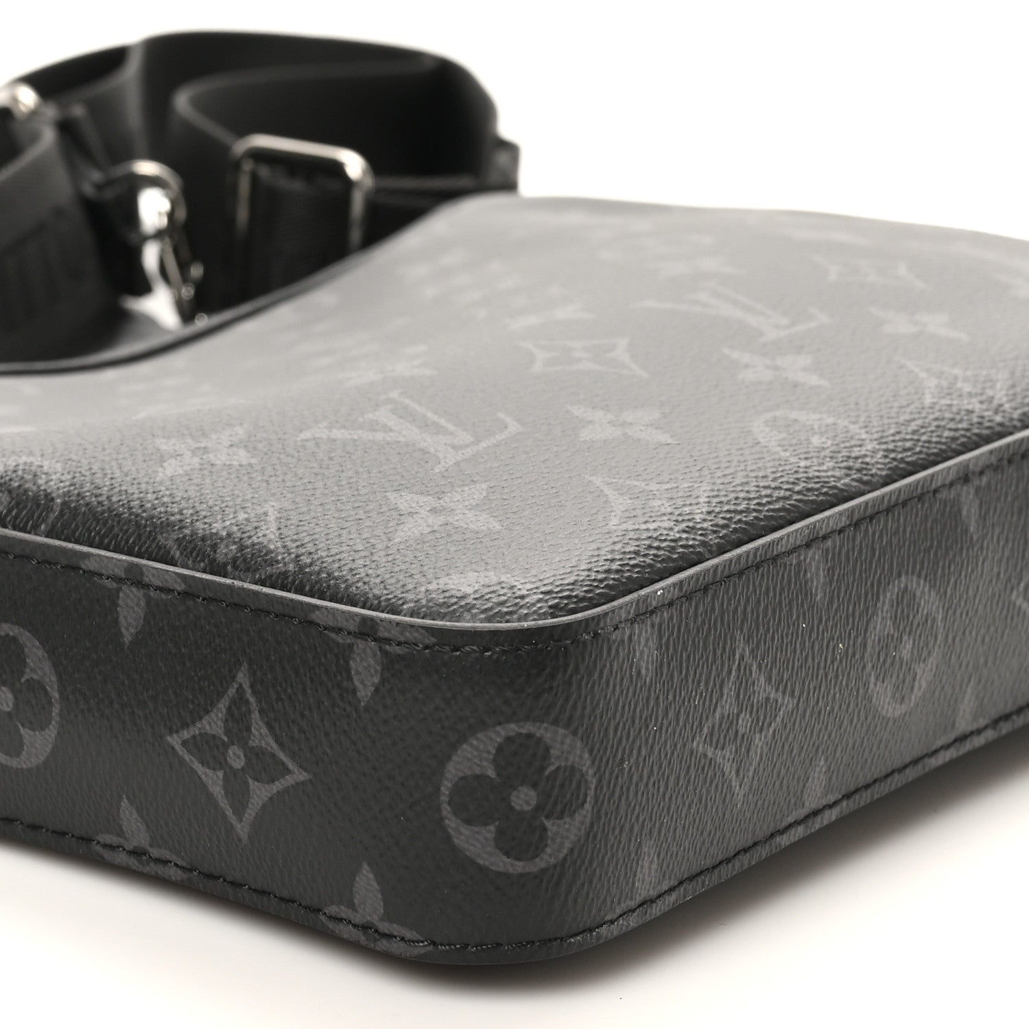 Reverse Monogram Eclipse Trio Messenger