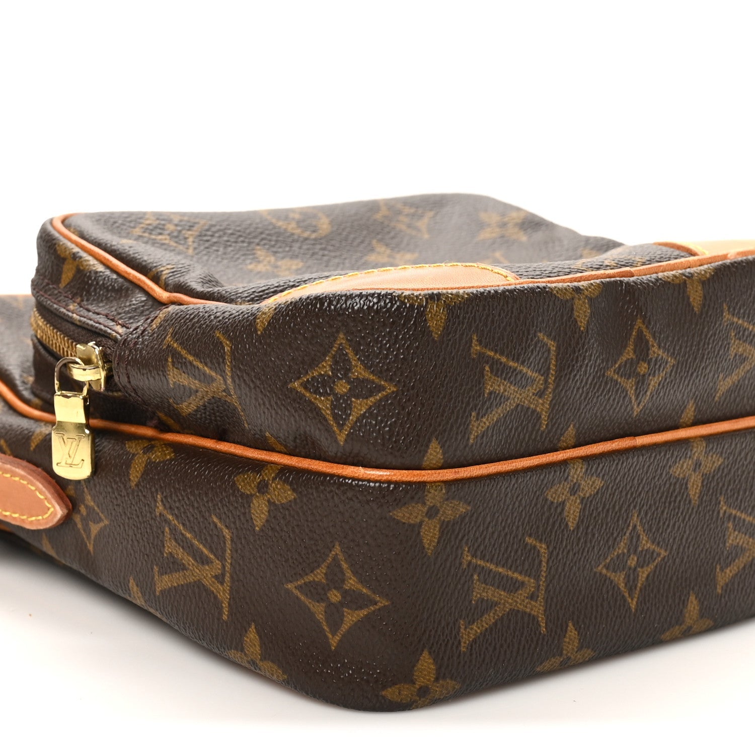 Monogram Amazone