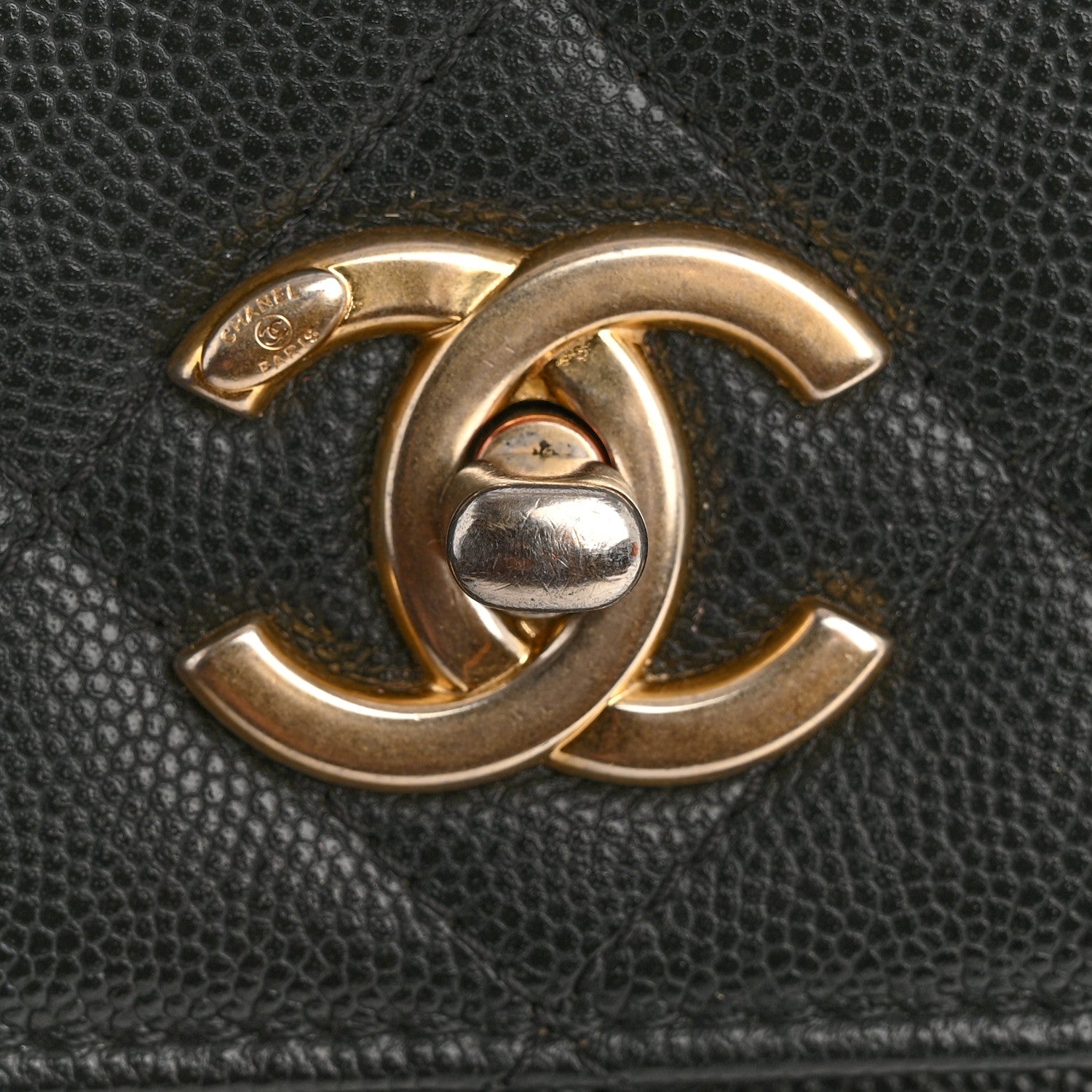 Caviar Quilted Chain Frame Flap Black