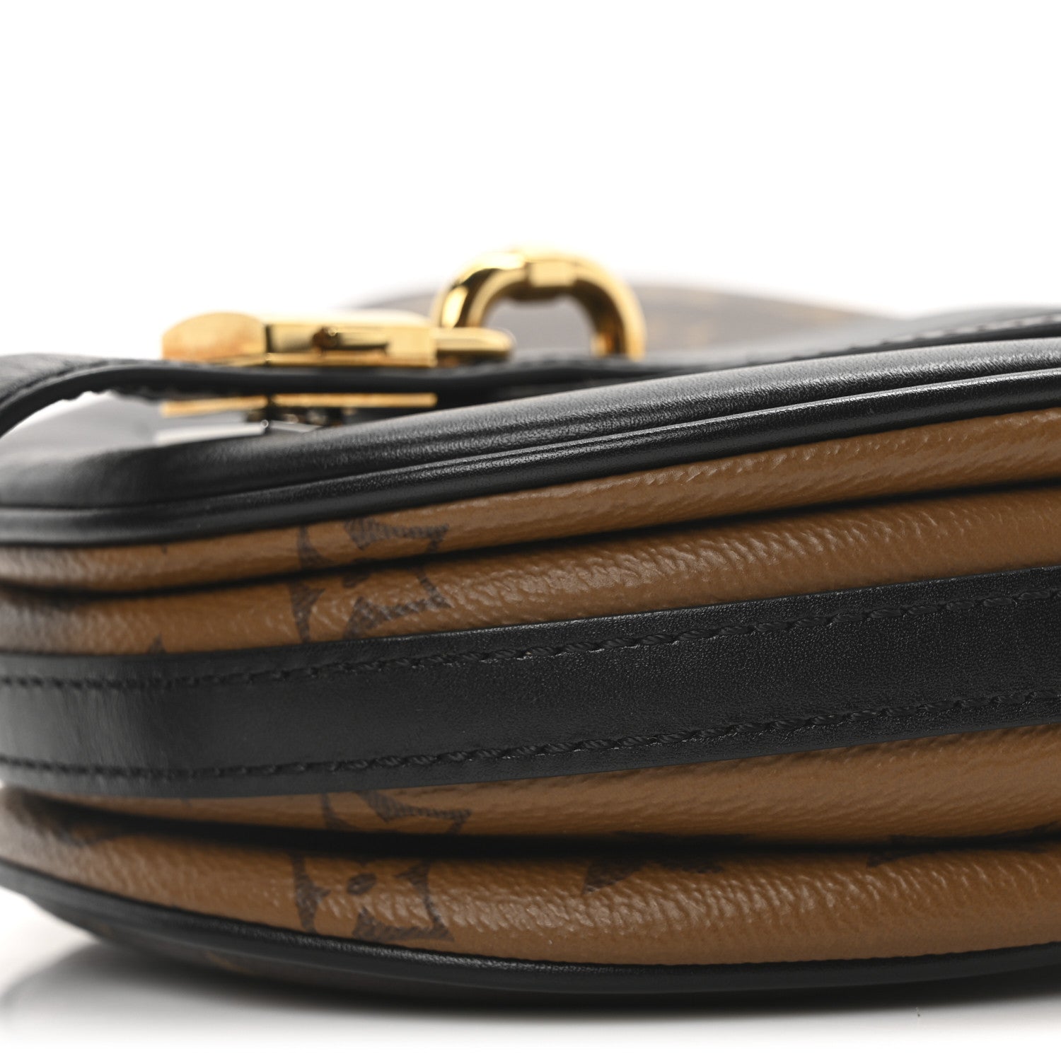 Reverse Monogram Chantilly Lock Black