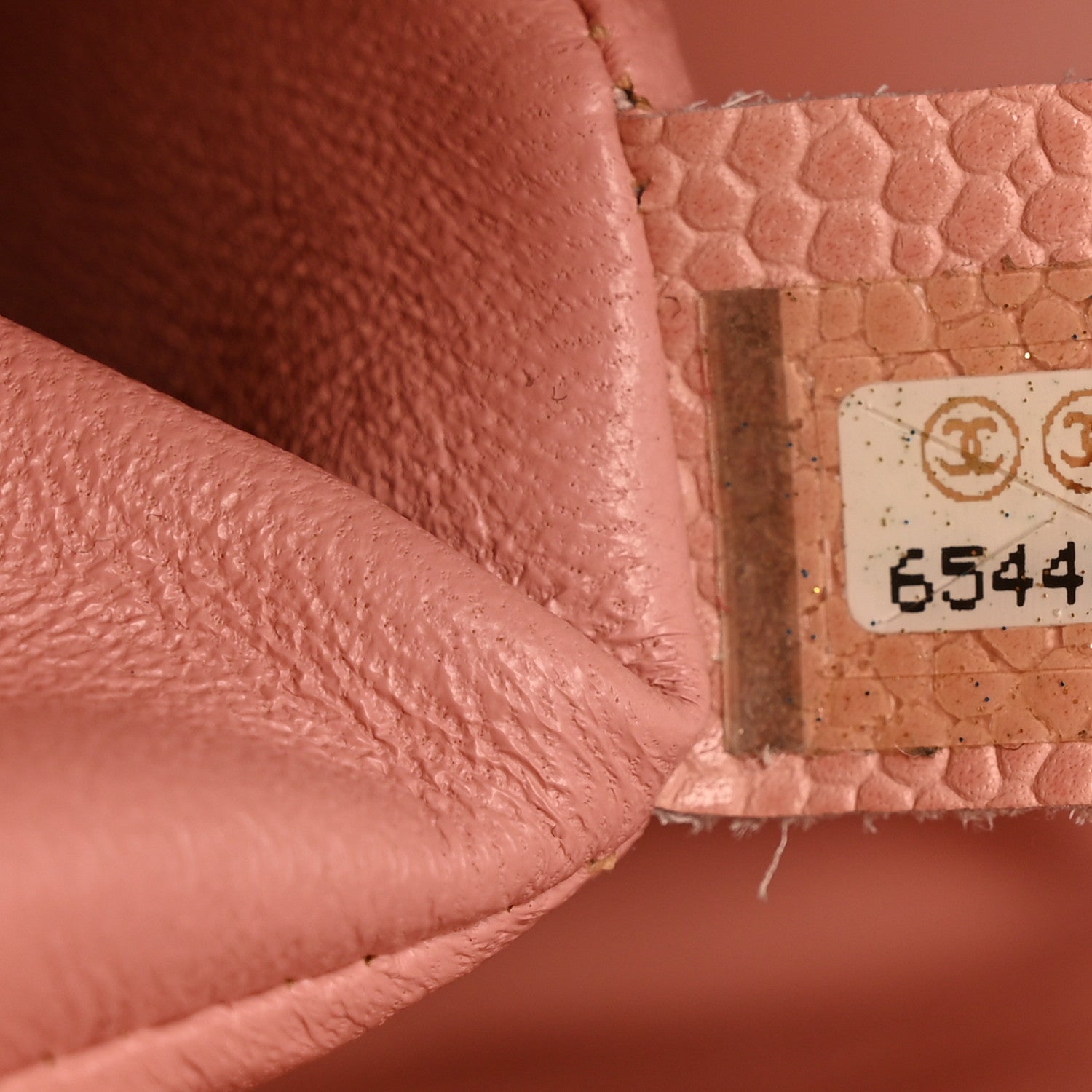 Caviar Quilted XL Jumbo Single Flap Light Pink