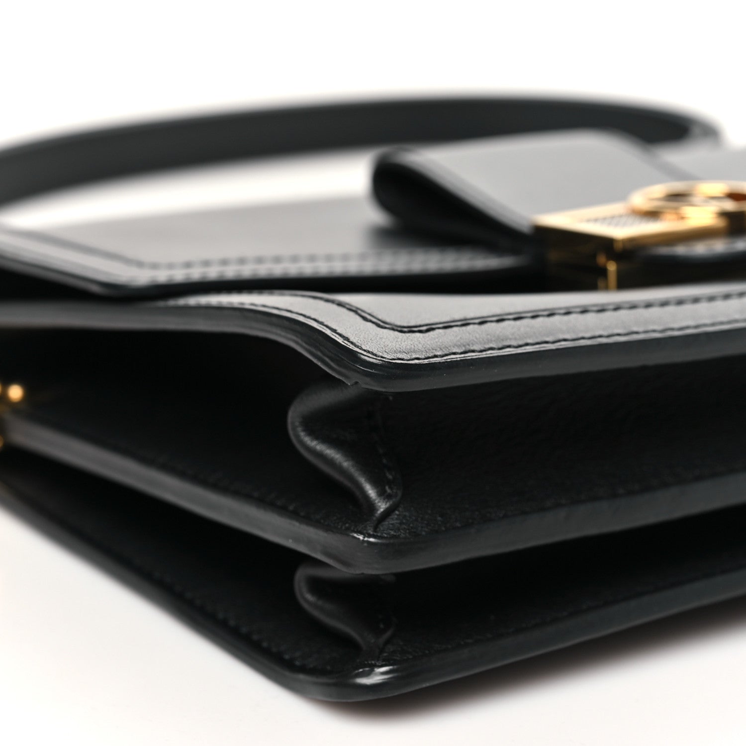 Smooth Calfskin Dauphine MM Black
