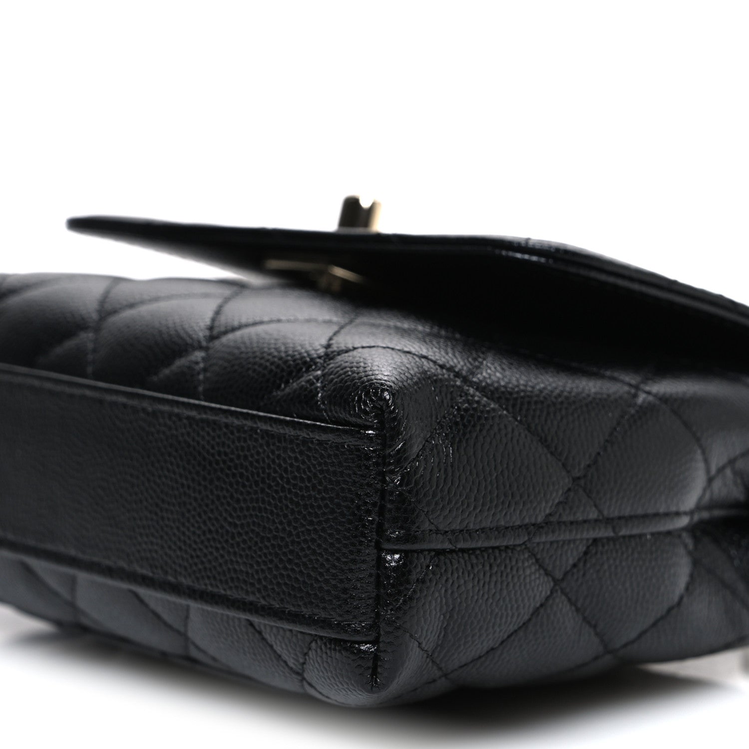 Caviar Quilted Coco Handle Clutch With Chain Black