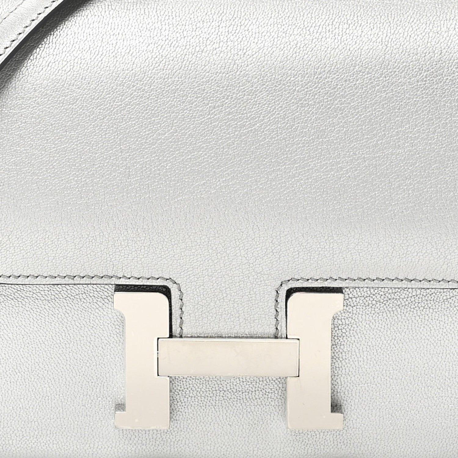 Metallic Chevre Chamkilight Constance 18 Argent