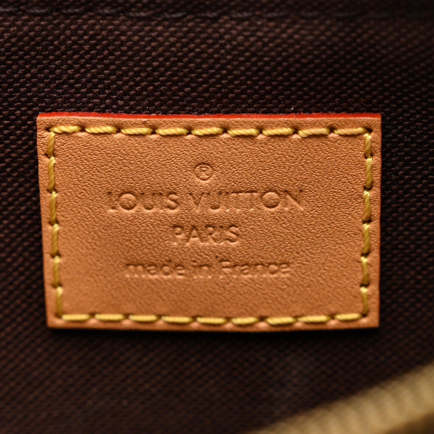 Monogram Liv Pochette