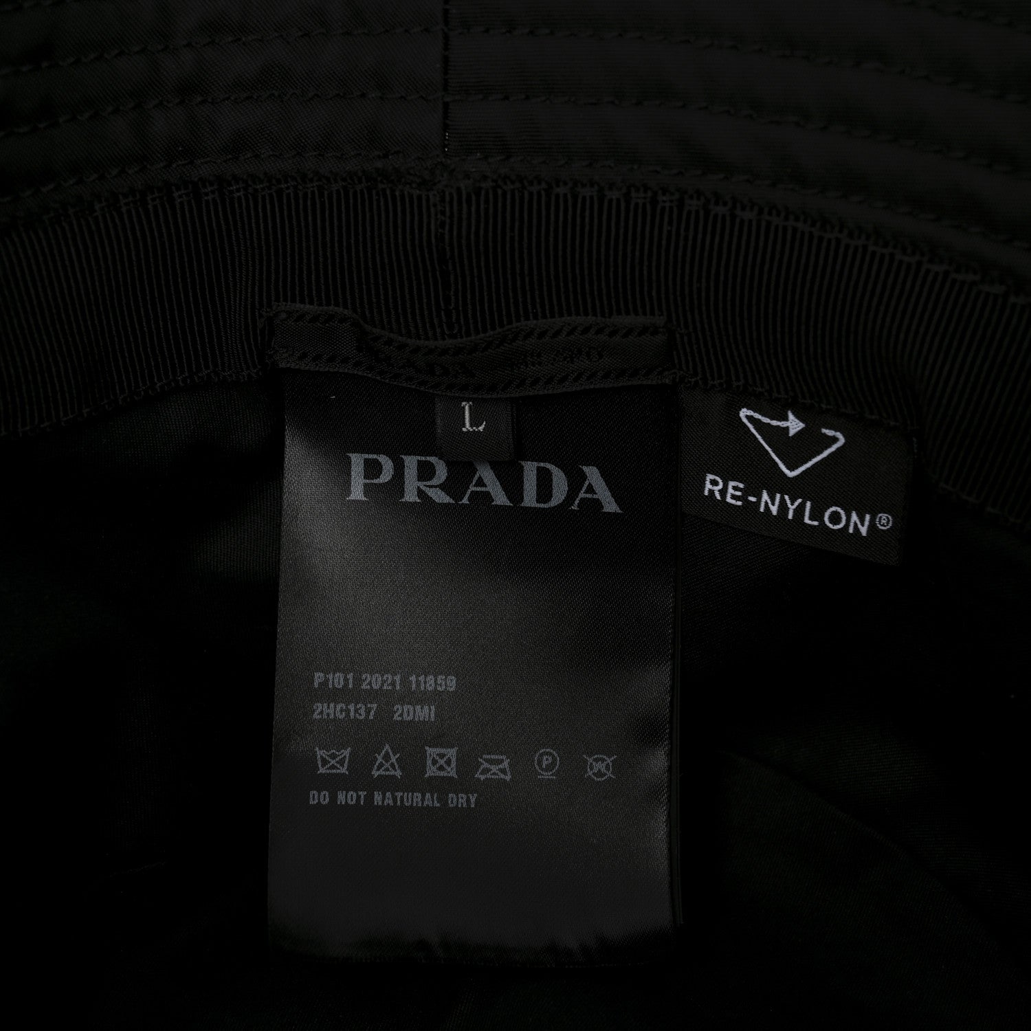Re-Nylon Metal Triangle Logo Womens Bucket Hat L Black