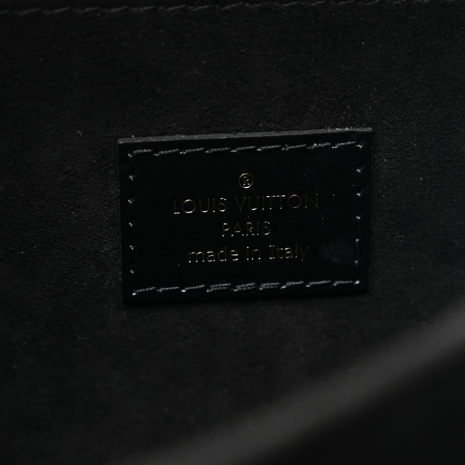 Reverse Monogram Pochette Metis