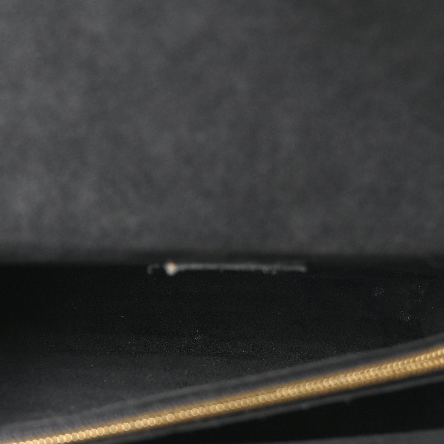 Monogram Victoire Black