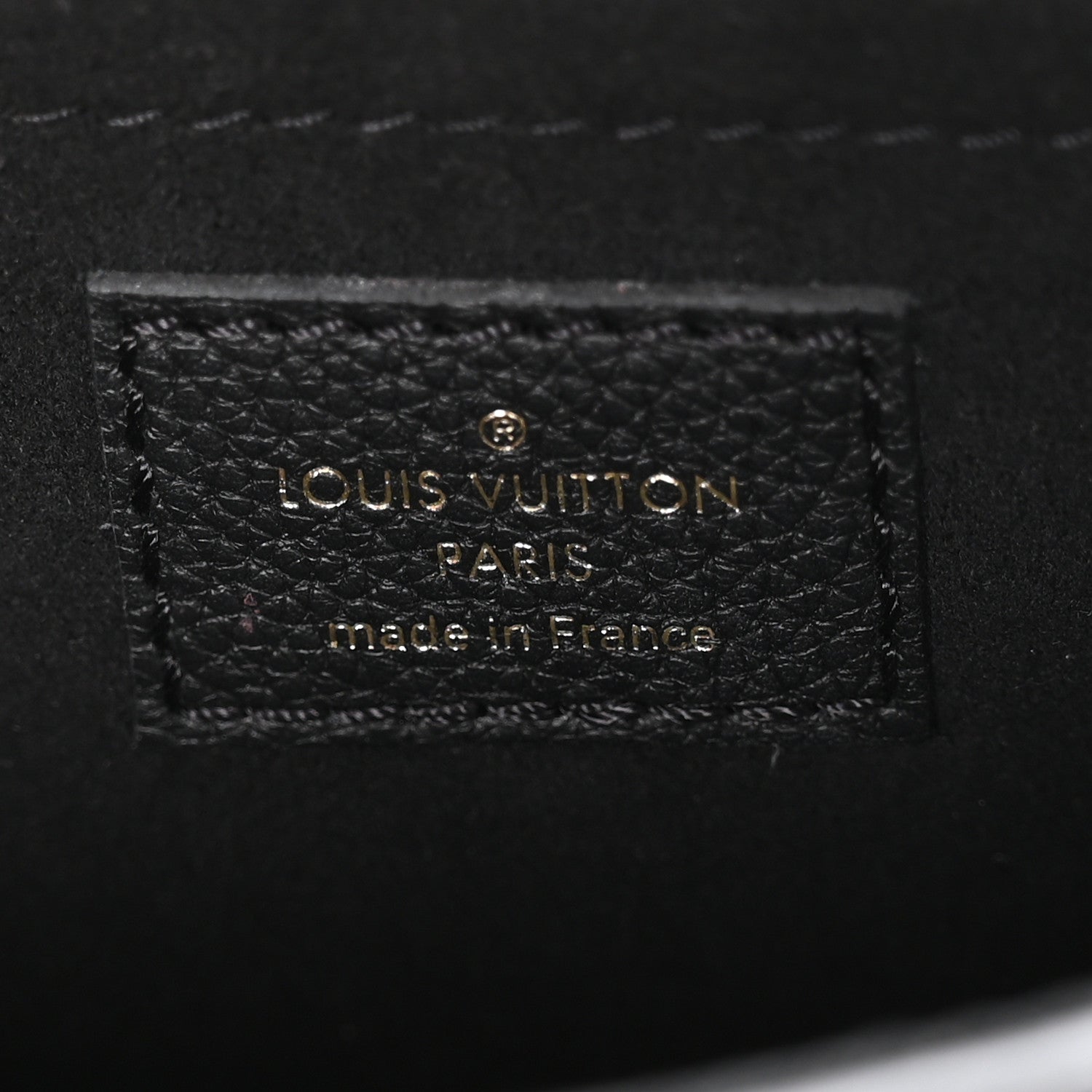 Grained Calfskin Lockme Tender Black