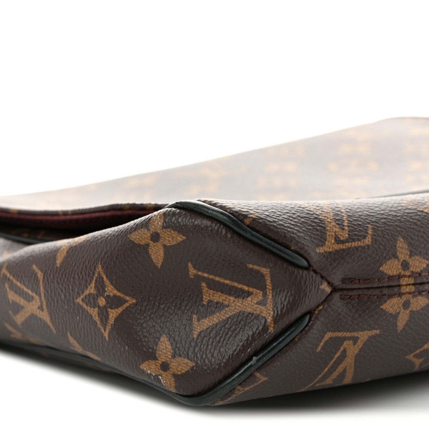 Monogram Macassar District PM