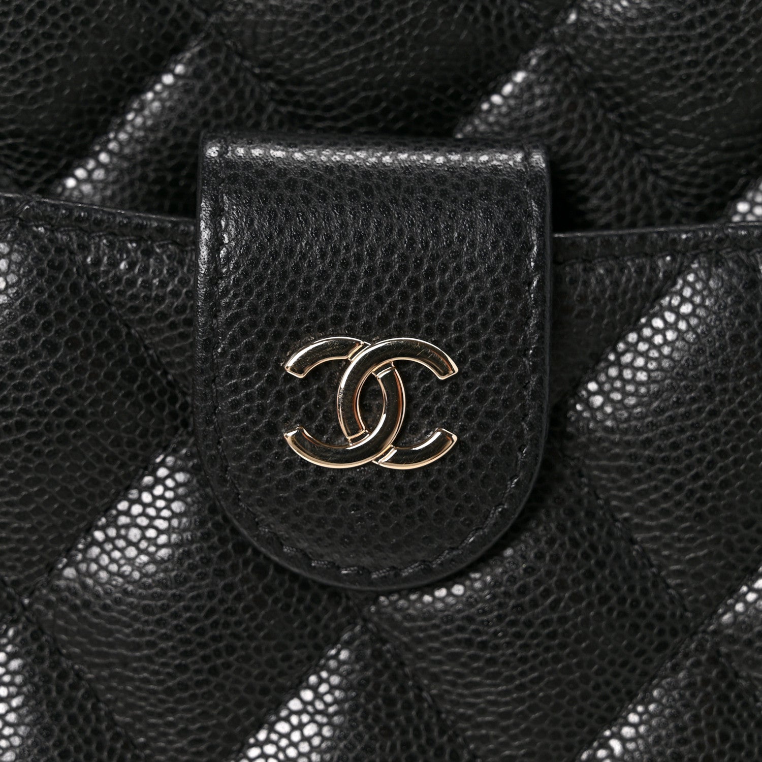 Caviar Quilted Chain Camera Bag Black