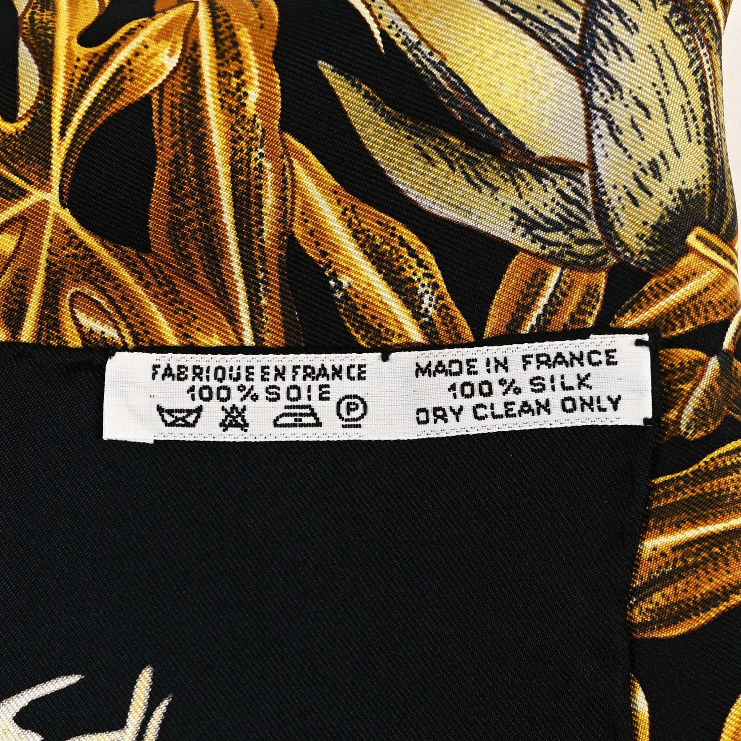 Silk Passiflores Scarf 90