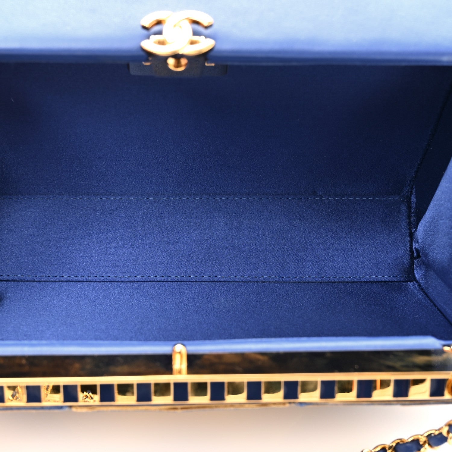 Lambskin Métiers d’Art Kiss Lock Clutch Blue Gold