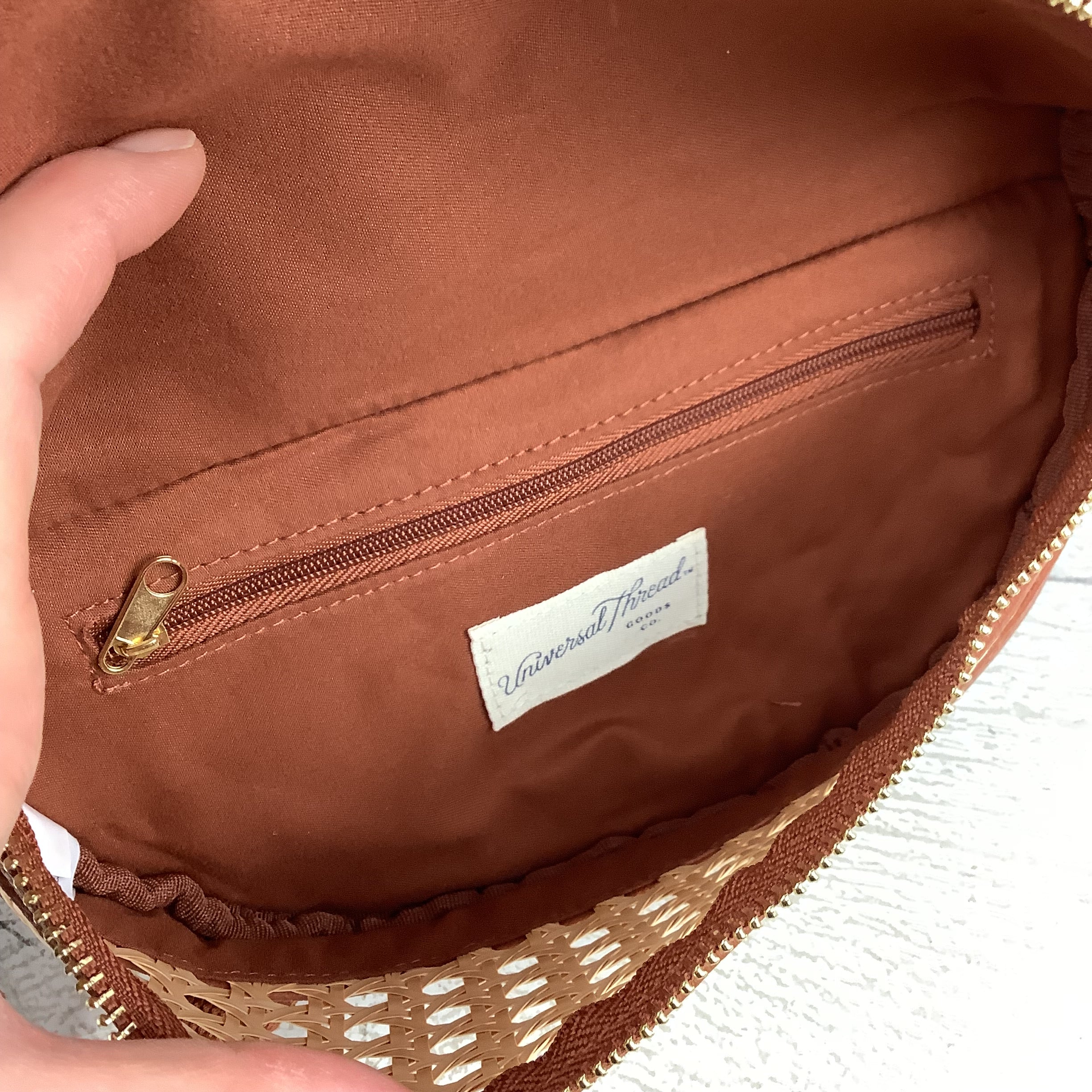 Belt Bag By Universal Thread, Size: Medium