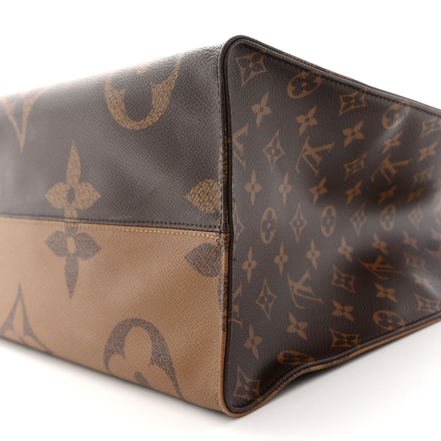 Reverse Monogram Giant Onthego GM