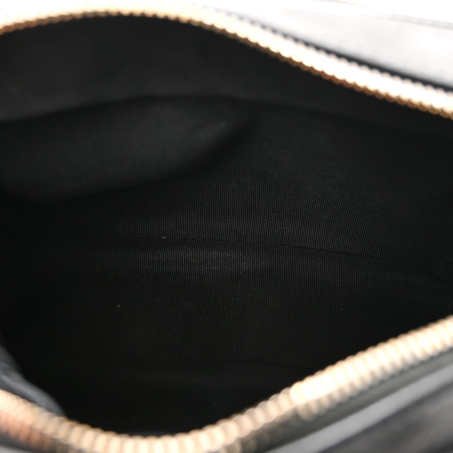 Calfskin Quilted Day Trips Camera Case Black