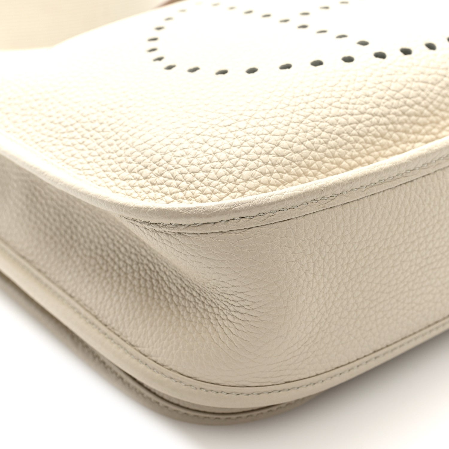 Taurillon Clemence EVELYNE III PM Beton