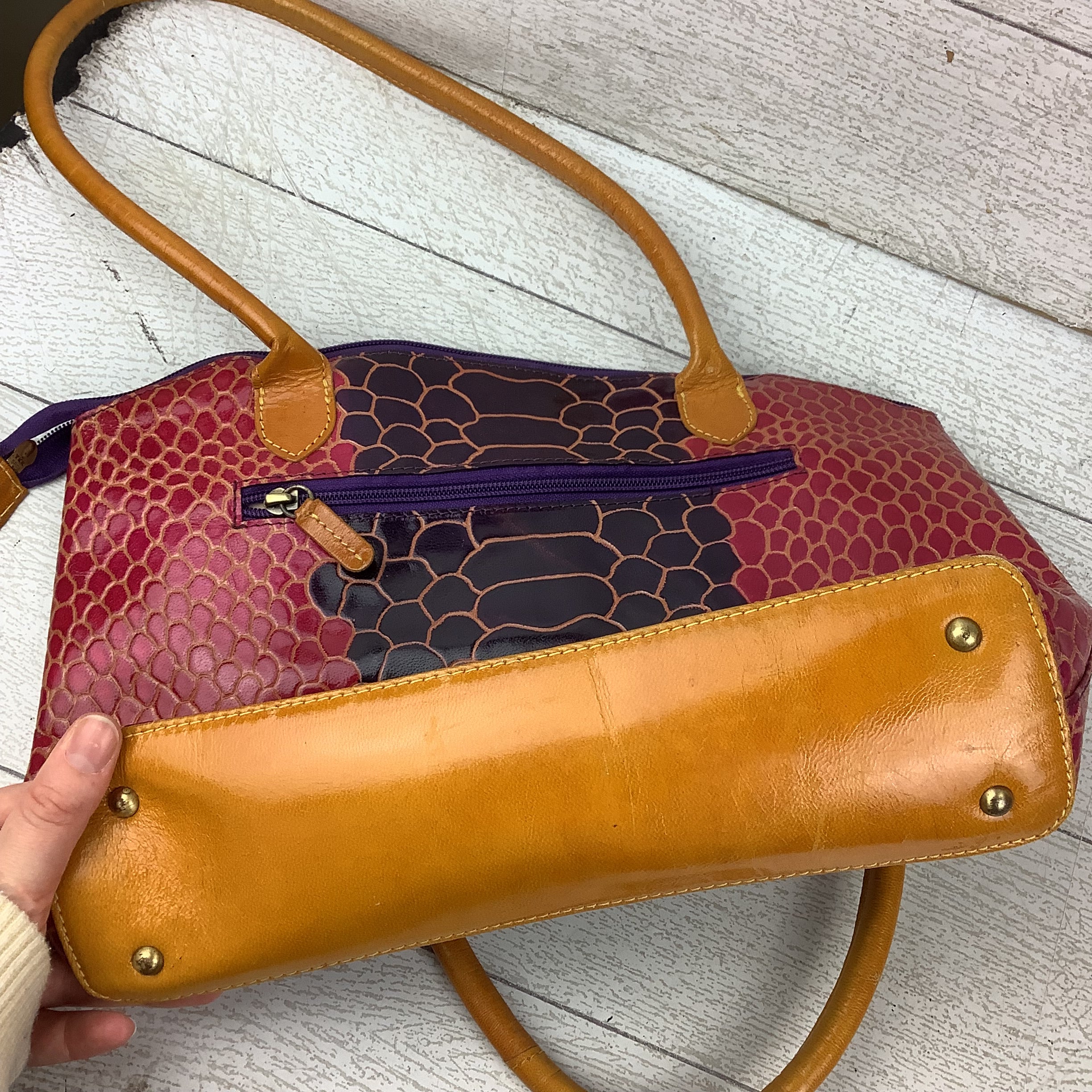 Handbag Leather By Clothes Mentor, Size: Medium