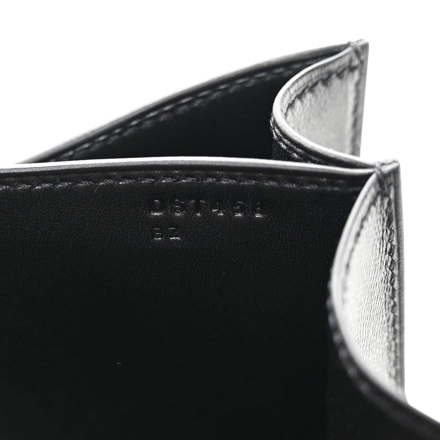 Madame Calfskin Constance 24 Black
