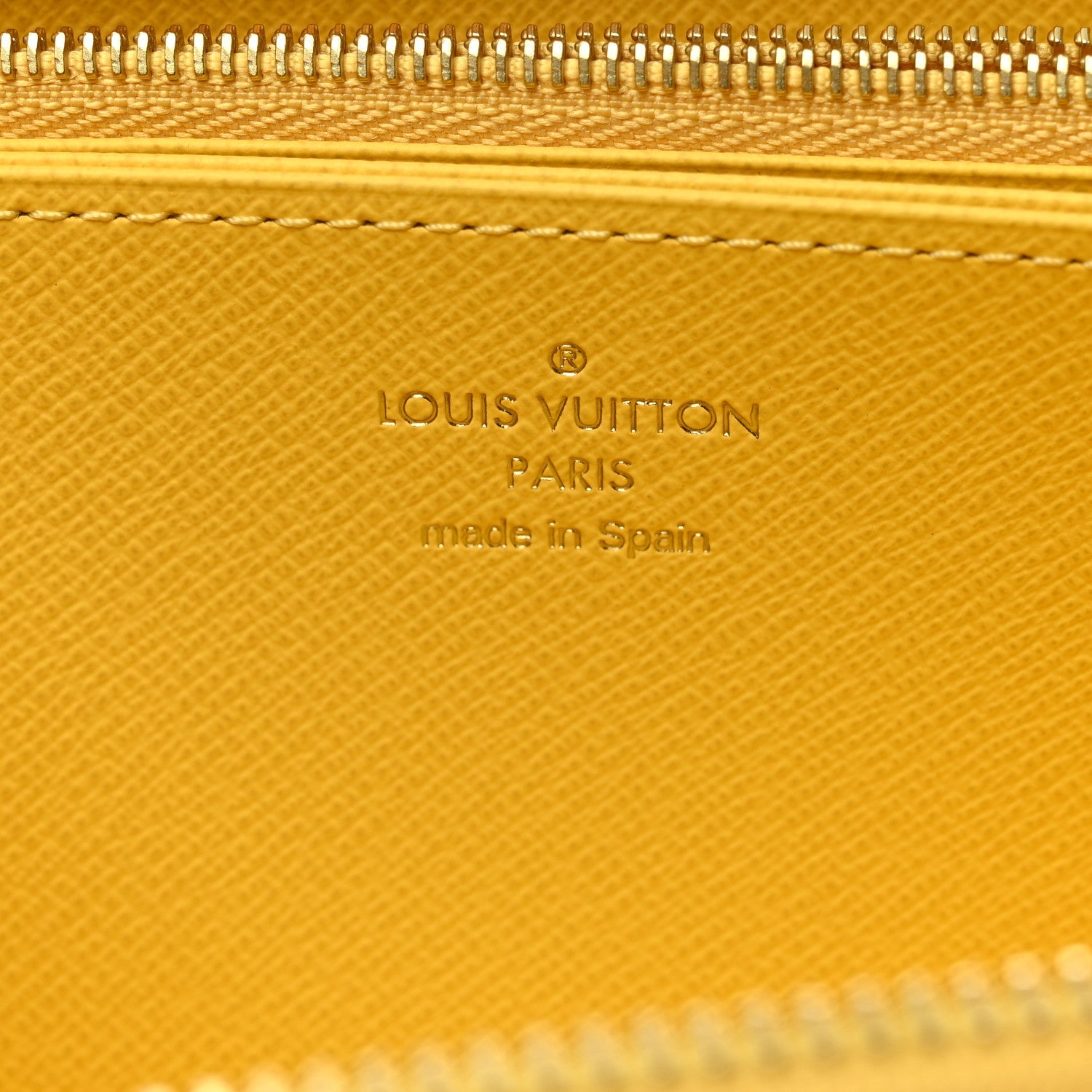 Damier Azur Zippy Wallet Jaune Pale