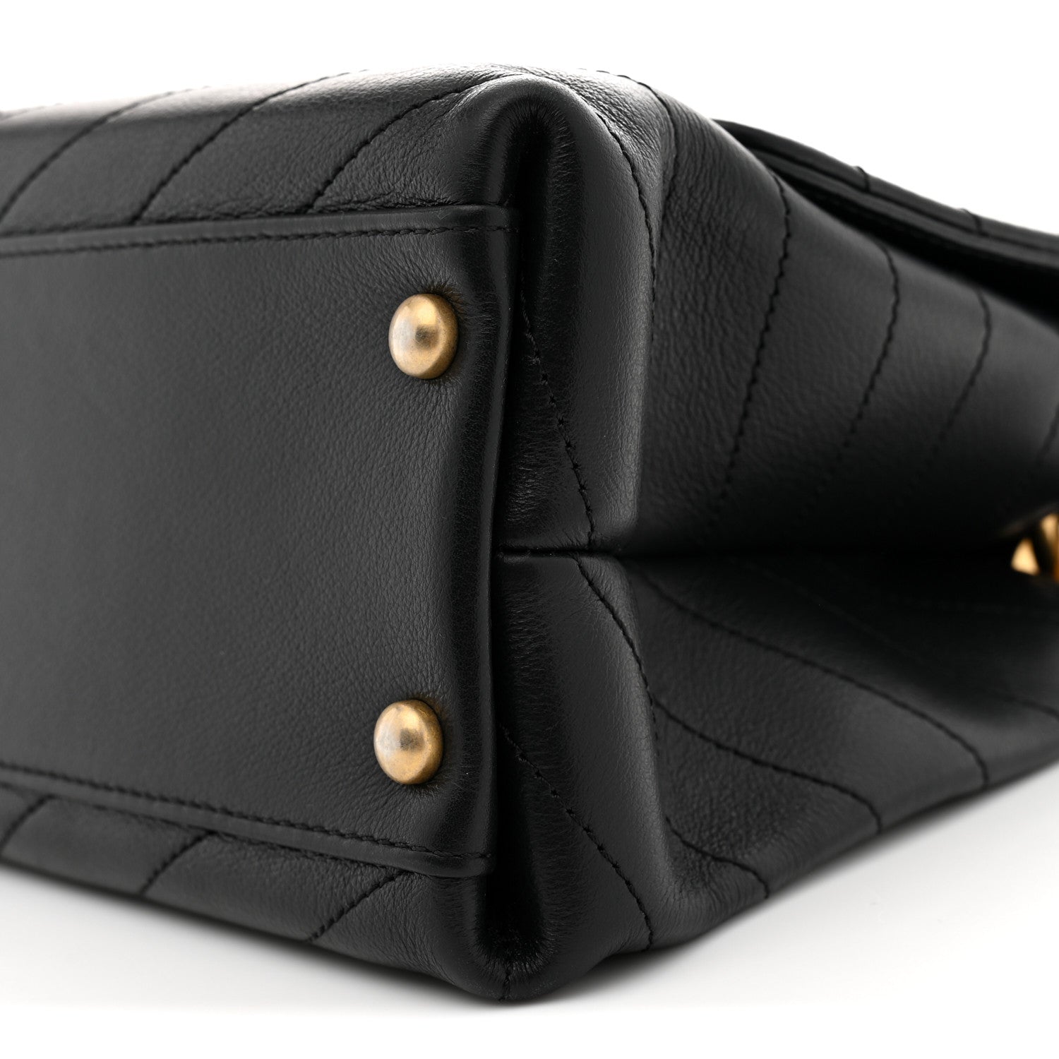 Grained Calfskin Snakeskin Small Chevron Chic Top Handle Flap Black