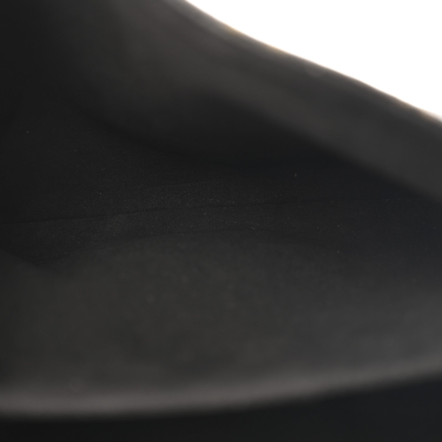 Reverse Monogram Pochette Metis