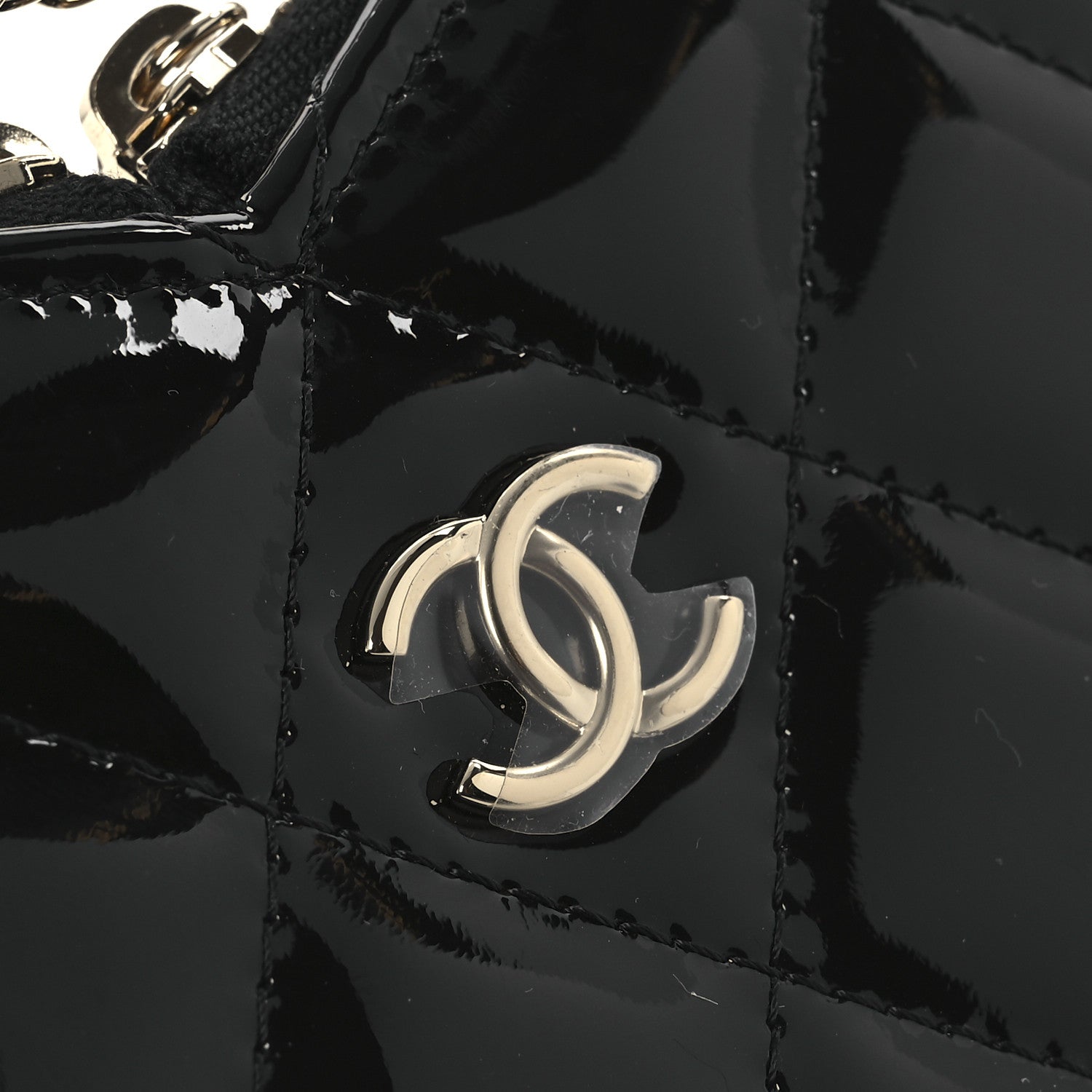 Patent Calfskin Resin Quilted CC Heart Clutch With Chain Black