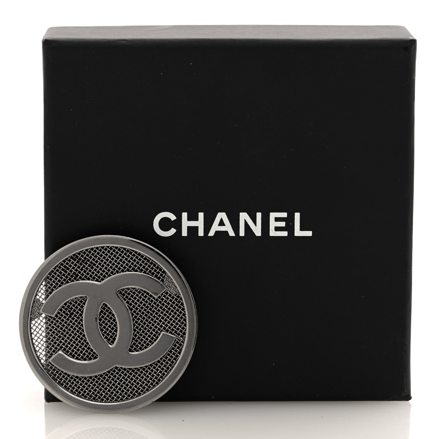 Mesh Circle CC Brooch Silver