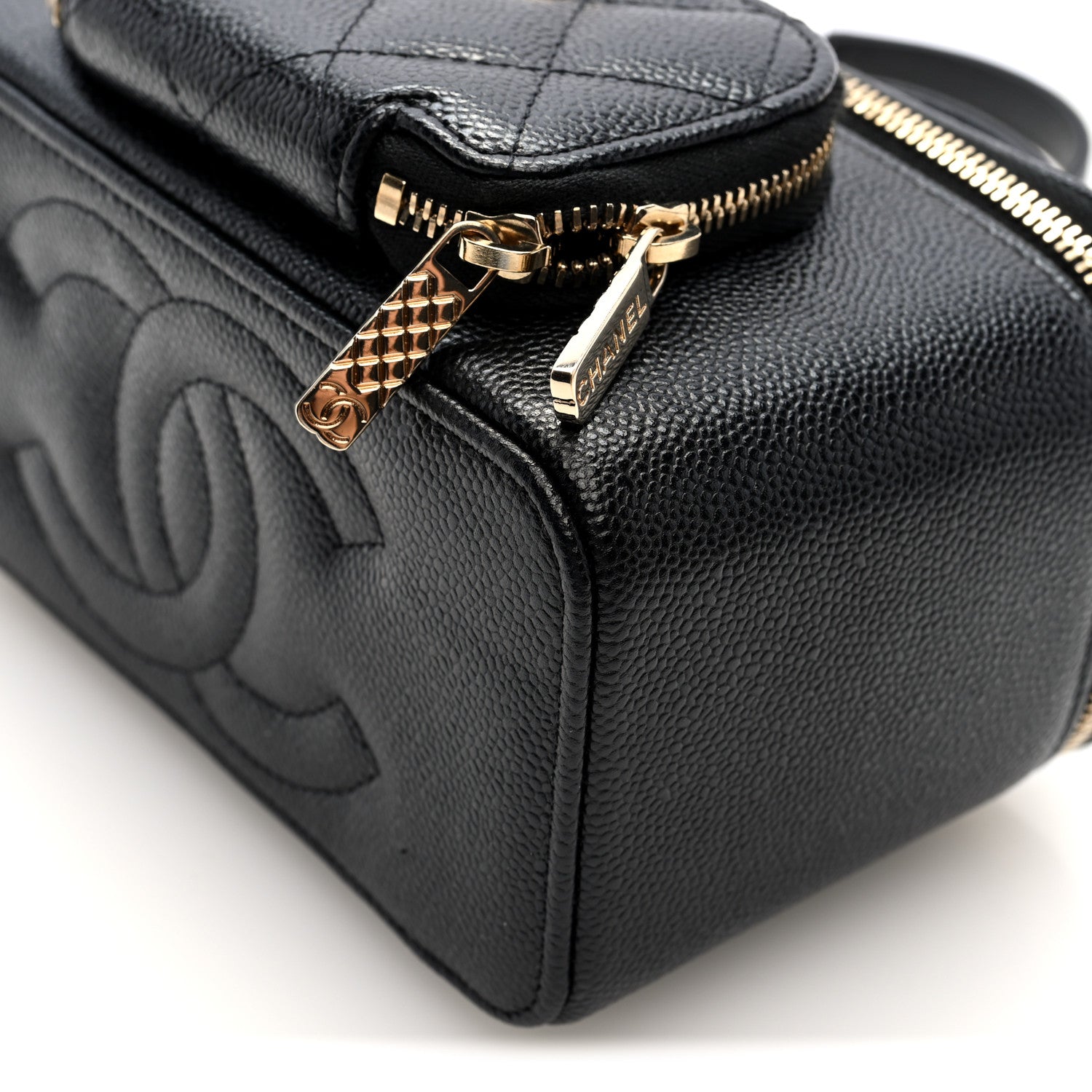 Caviar Quilted Top Handle Pocket Vanity Case Black