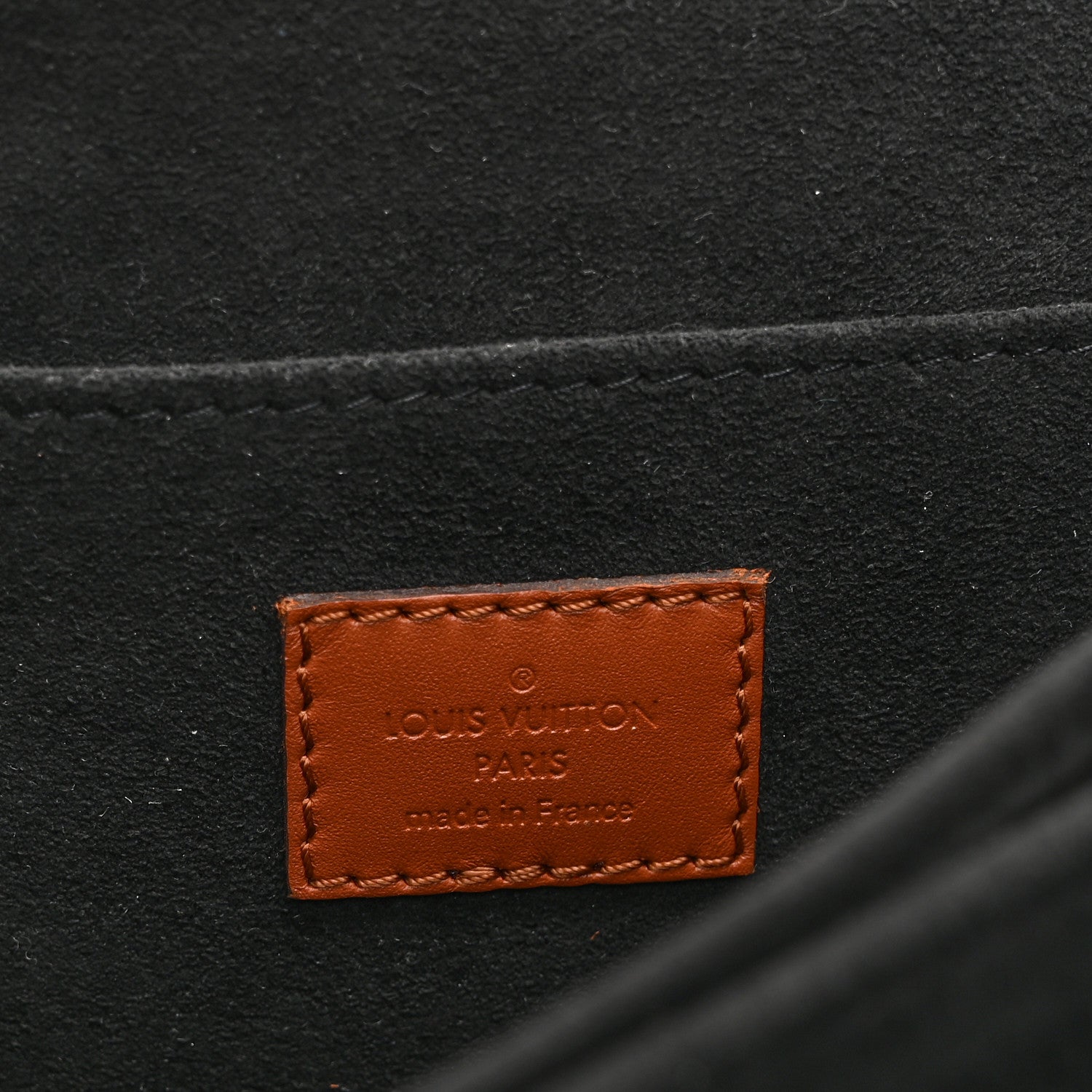 Reverse Monogram Dauphine MM