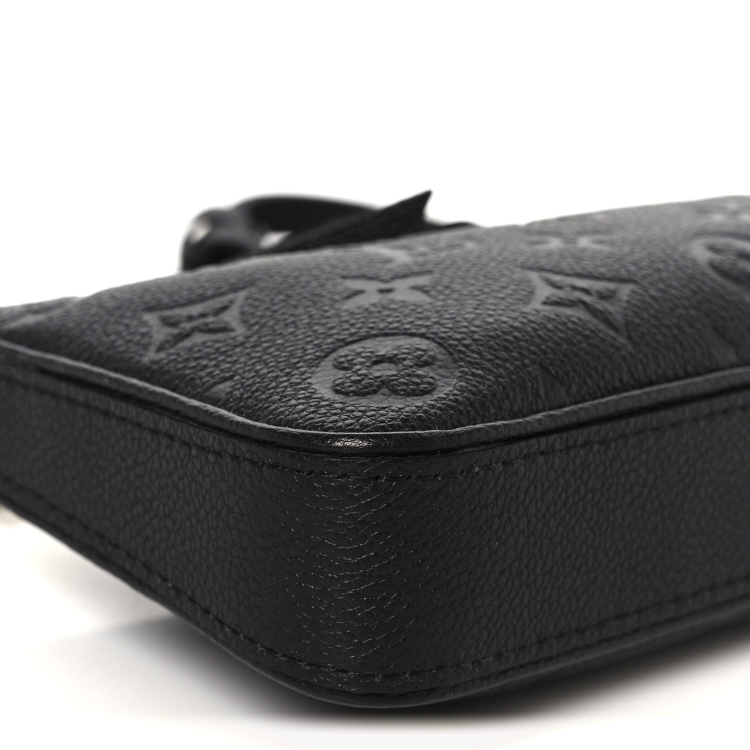Empreinte Easy Pouch On Strap Black