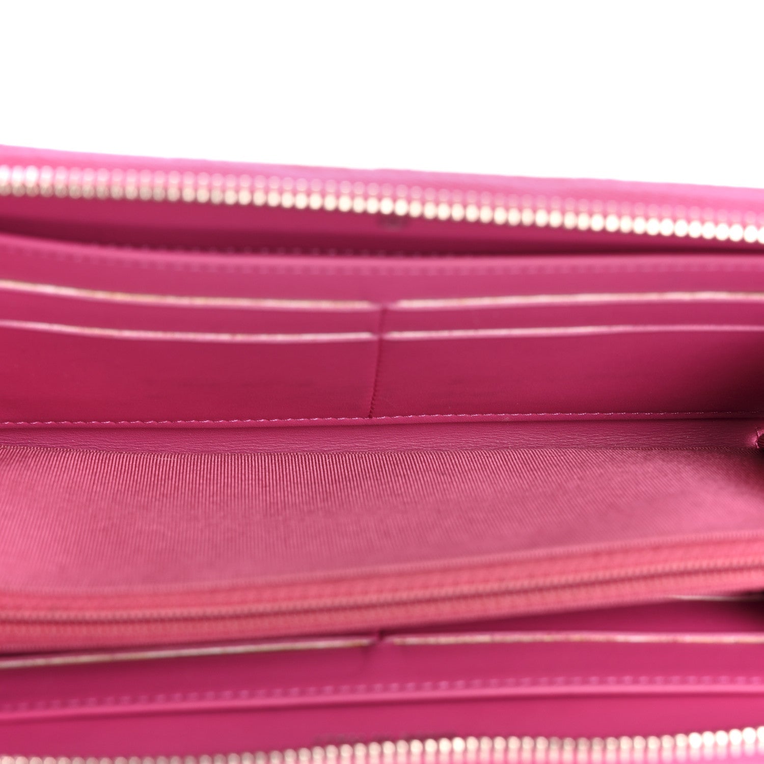 Iridescent Caviar Quilted Medium Zip Around Wallet Pink