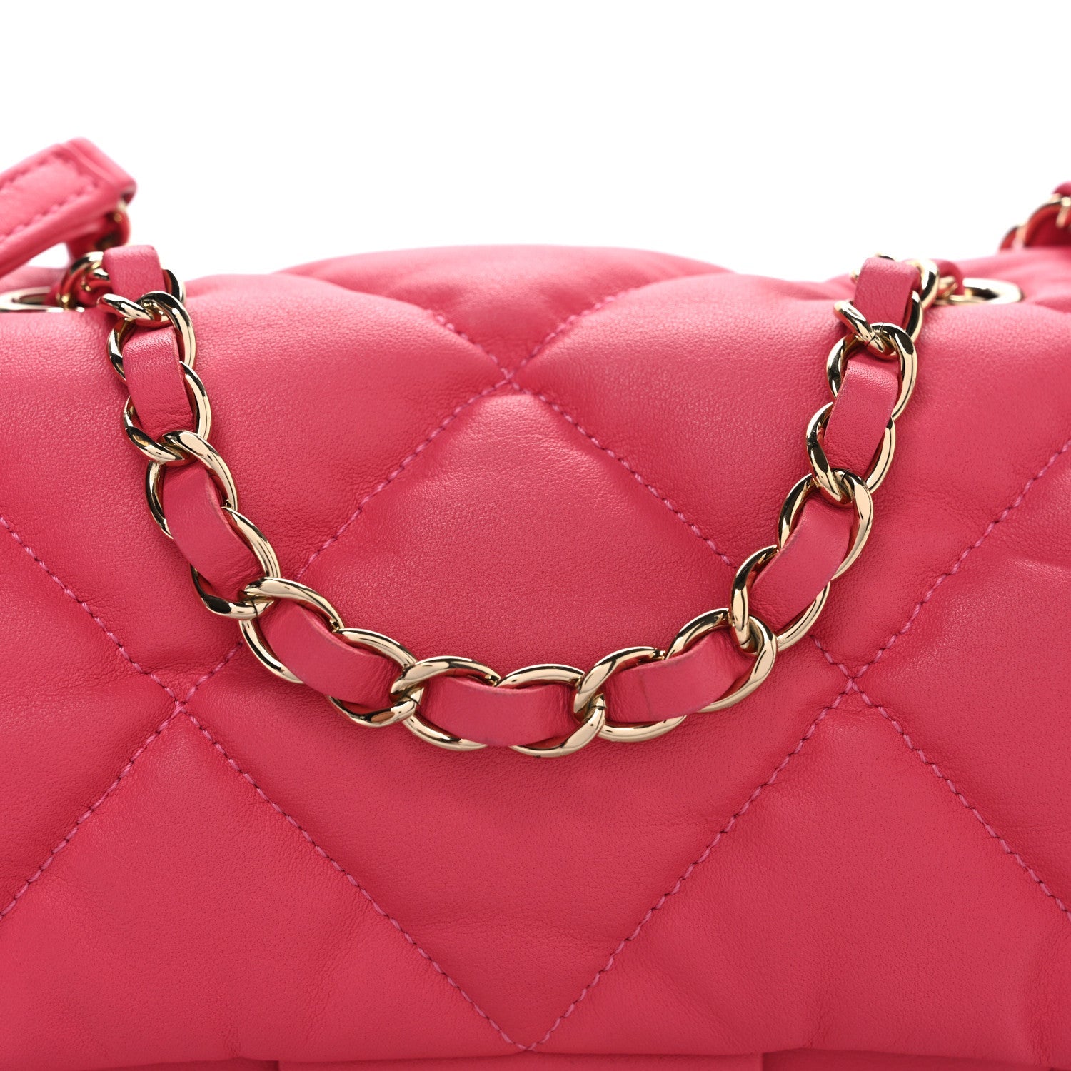 Calfskin Quilted Medium Bubbly Flap Pink