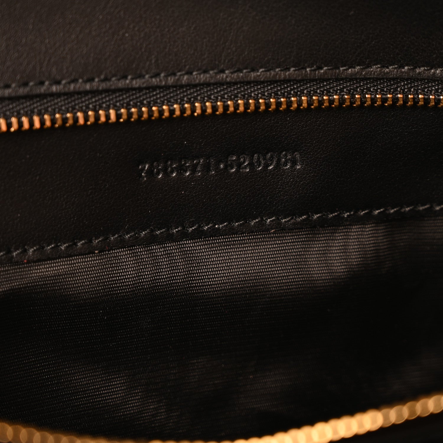 Calfskin Matelasse Large Horizontal GG Marmont Shoulder Bag Black