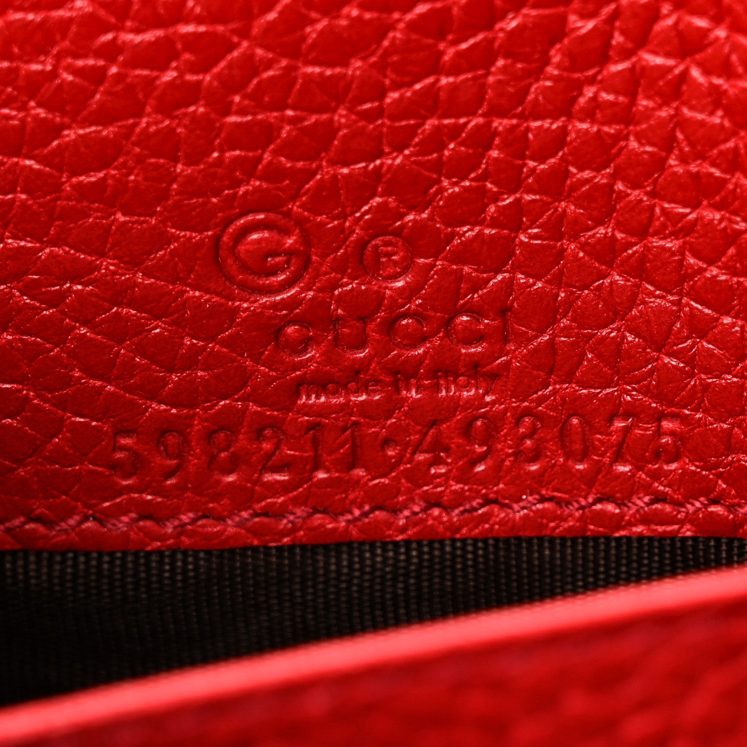 Pebbled Calfskin Soho Wallet on Chain Tabasco Red