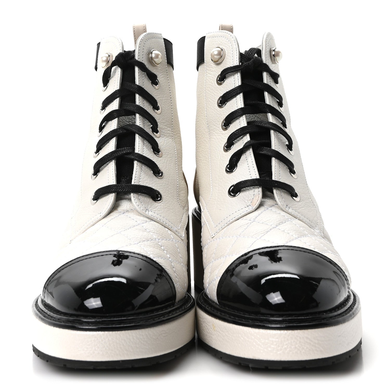 Pearly Calfskin Patent Calfskin Quilted Lace Up Boots 38 White Light Gray Black