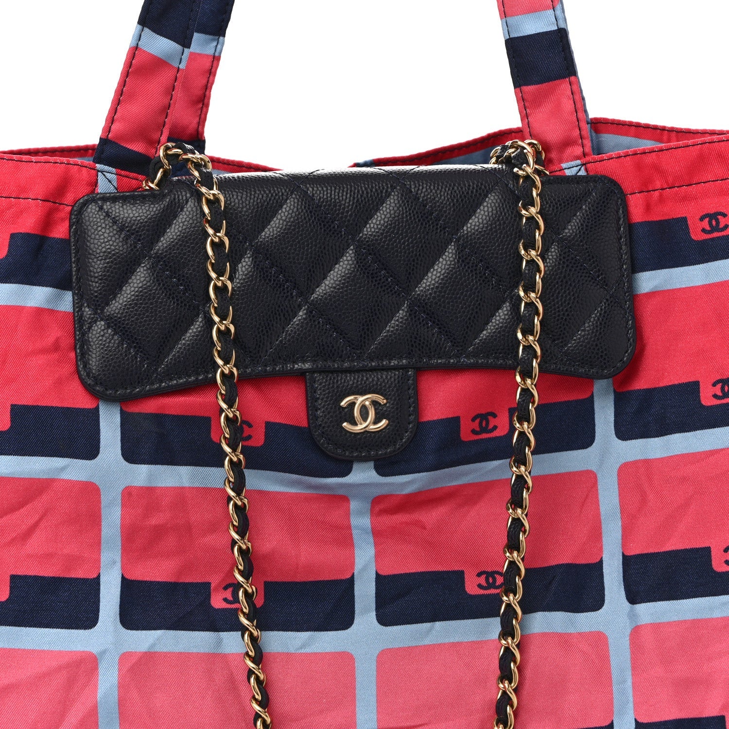 Caviar Fabric Quilted Foldable Tote With Chain Navy Multicolor